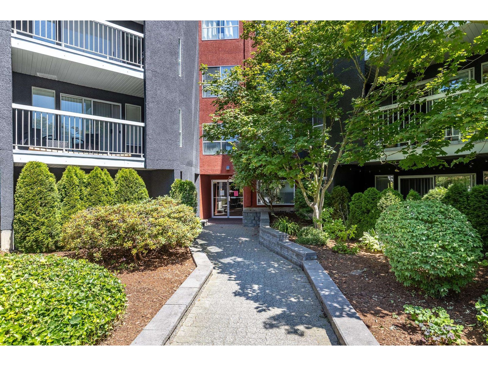 Photo 3 of 202 5700 200 Street, Langley BC
