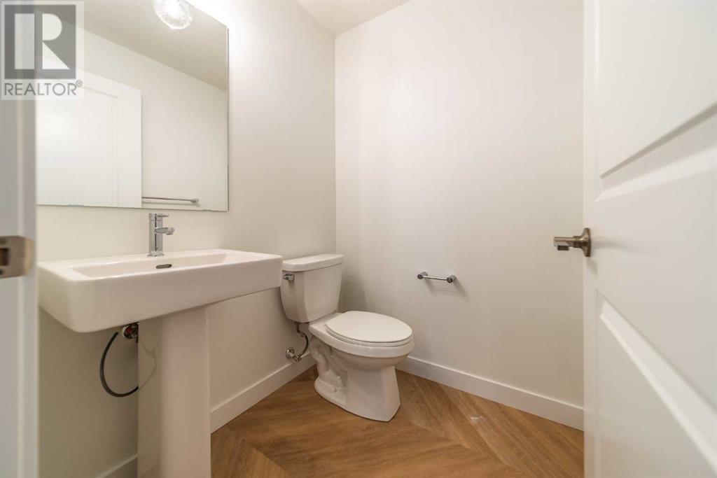 Single Family House for Sale in  Sovereign Common SW Shaganappi Calgary 