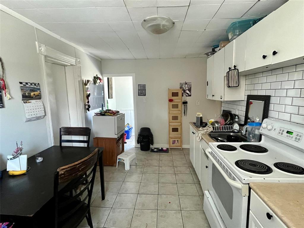 Photo 1 of 422 Salter Street, Winnipeg MB