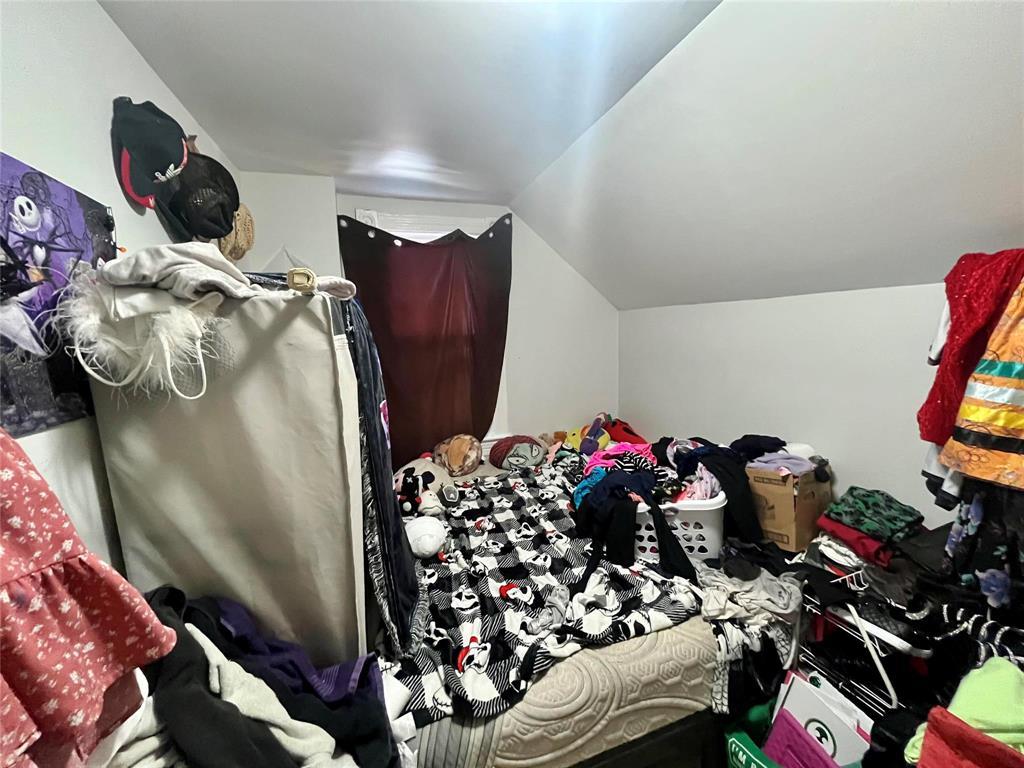 Photo 11 of 422 Salter Street, Winnipeg MB