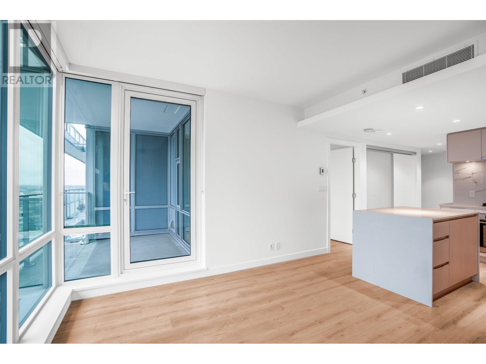 Photo 2 of 1705 1500 Fern Street, North Vancouver BC