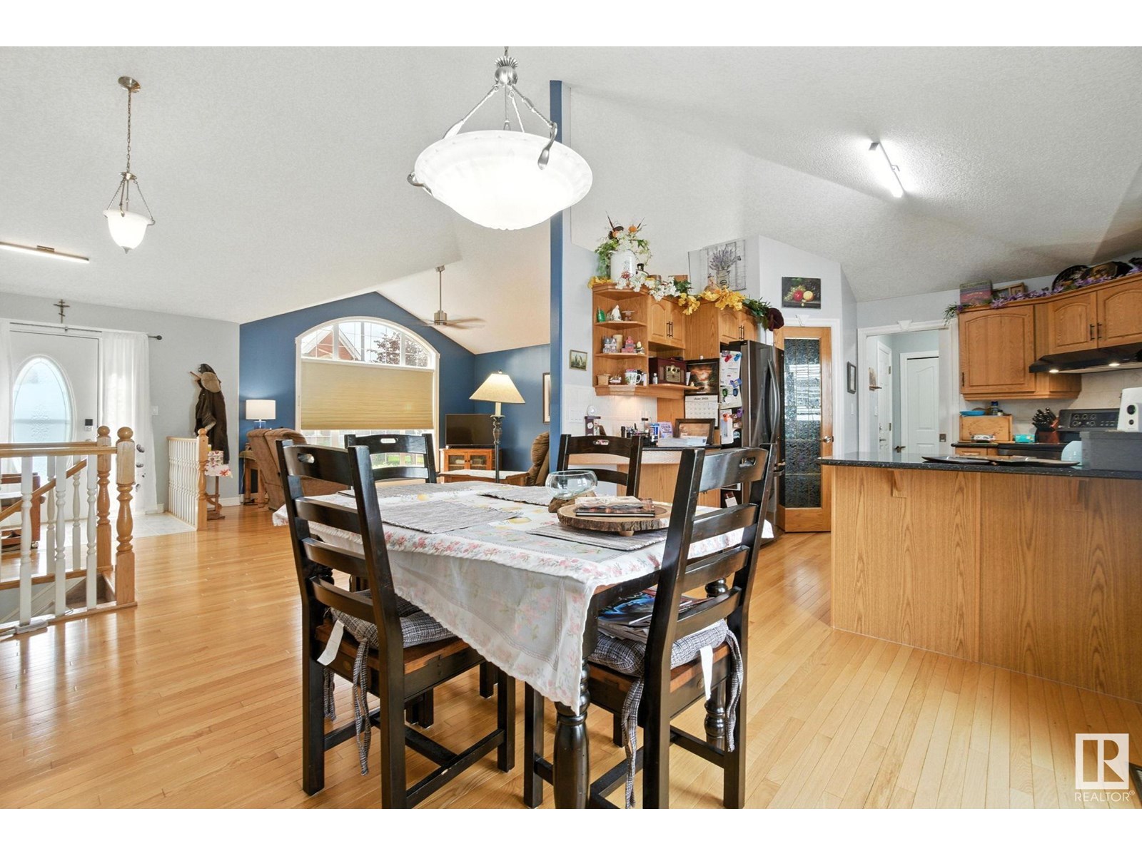 Photo 13 of 11604 15 Av Nw, Edmonton AB