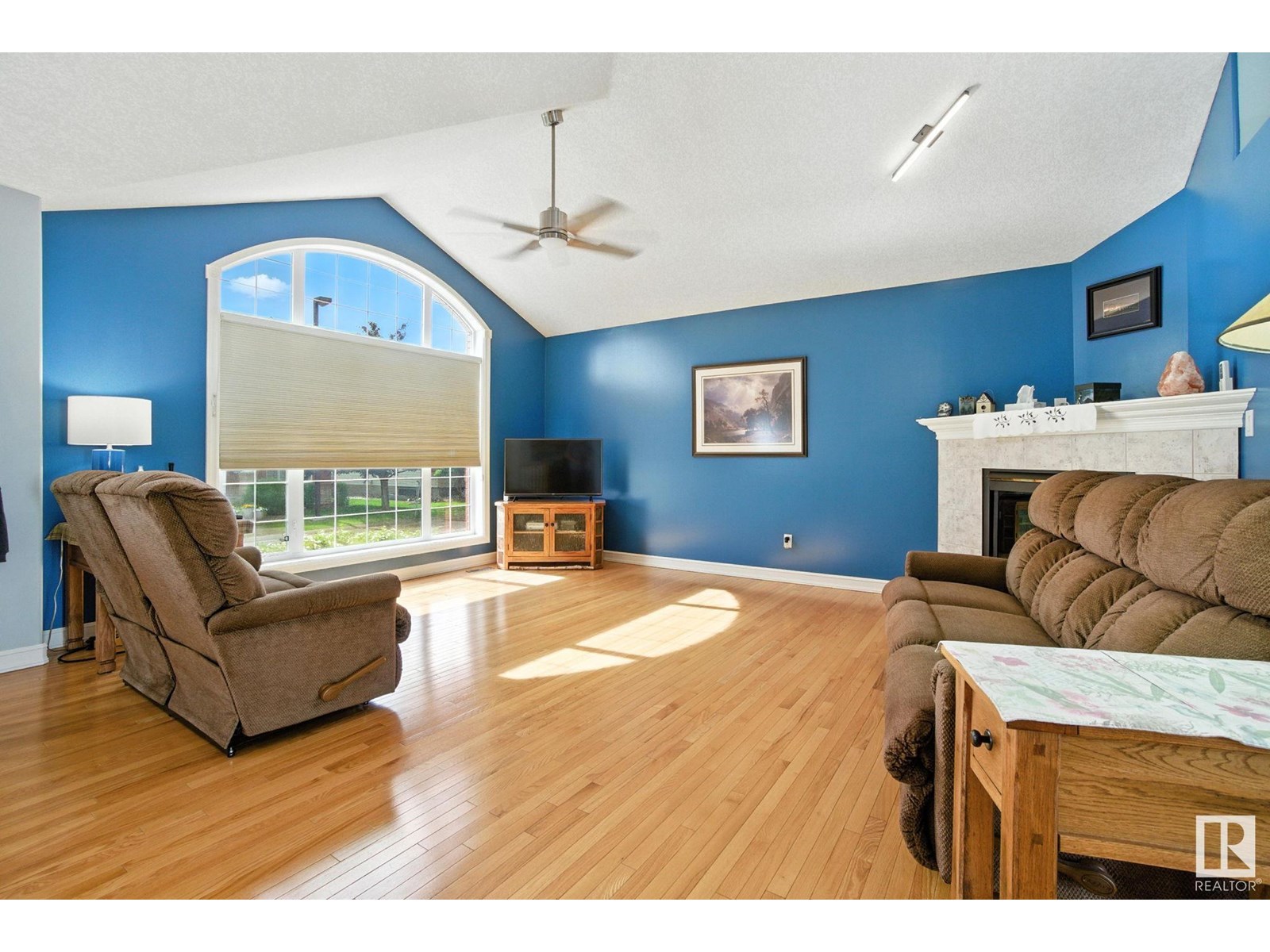 Photo 7 of 11604 15 Av Nw, Edmonton AB