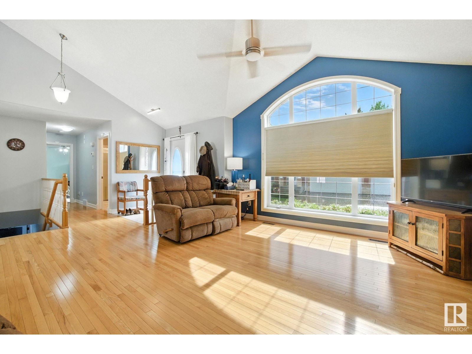 Photo 9 of 11604 15 Av Nw, Edmonton AB