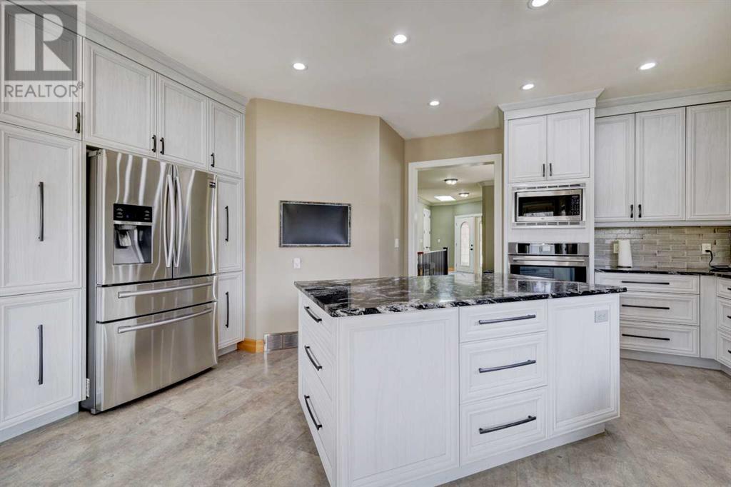 Single Family House Bungalow for Sale in  Santana Bay NW Sandstone Valley Calgary 