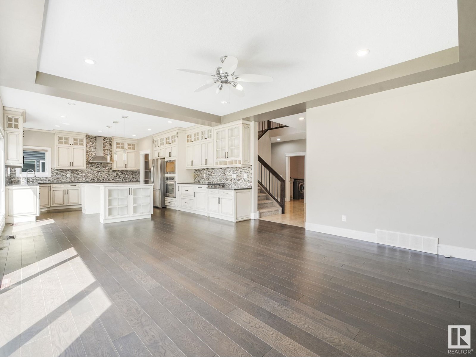 Photo 27 of 2421 Ashcraft Cr Sw, Edmonton AB