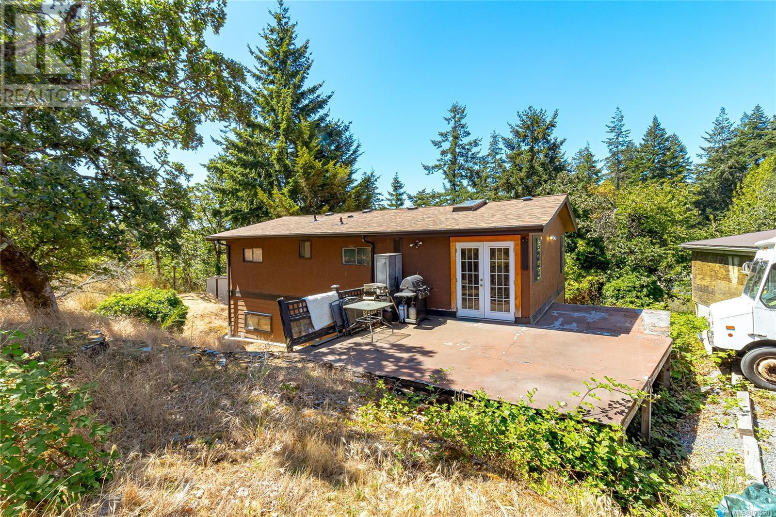  2673 Florence Lake Road, Langford