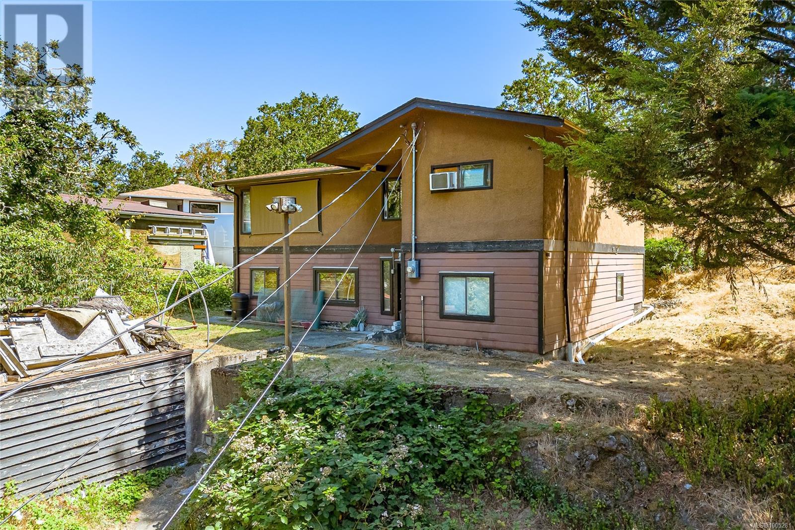  2673 Florence Lake Road, Langford