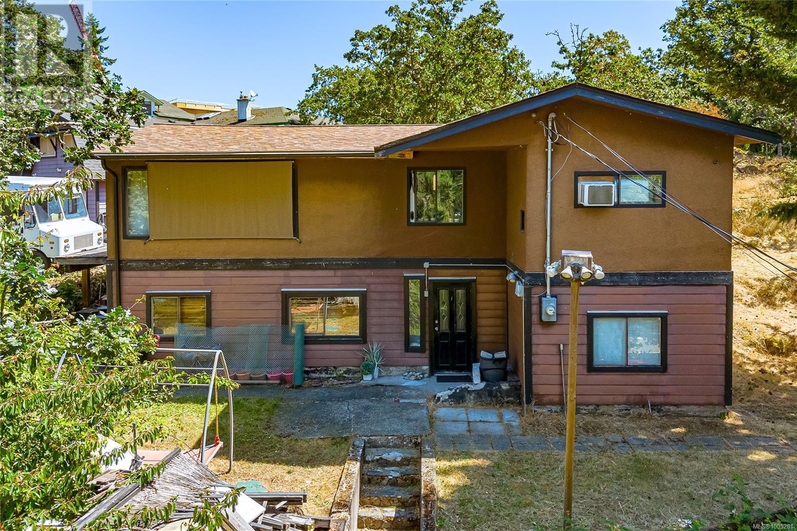  2673 Florence Lake Road, Langford