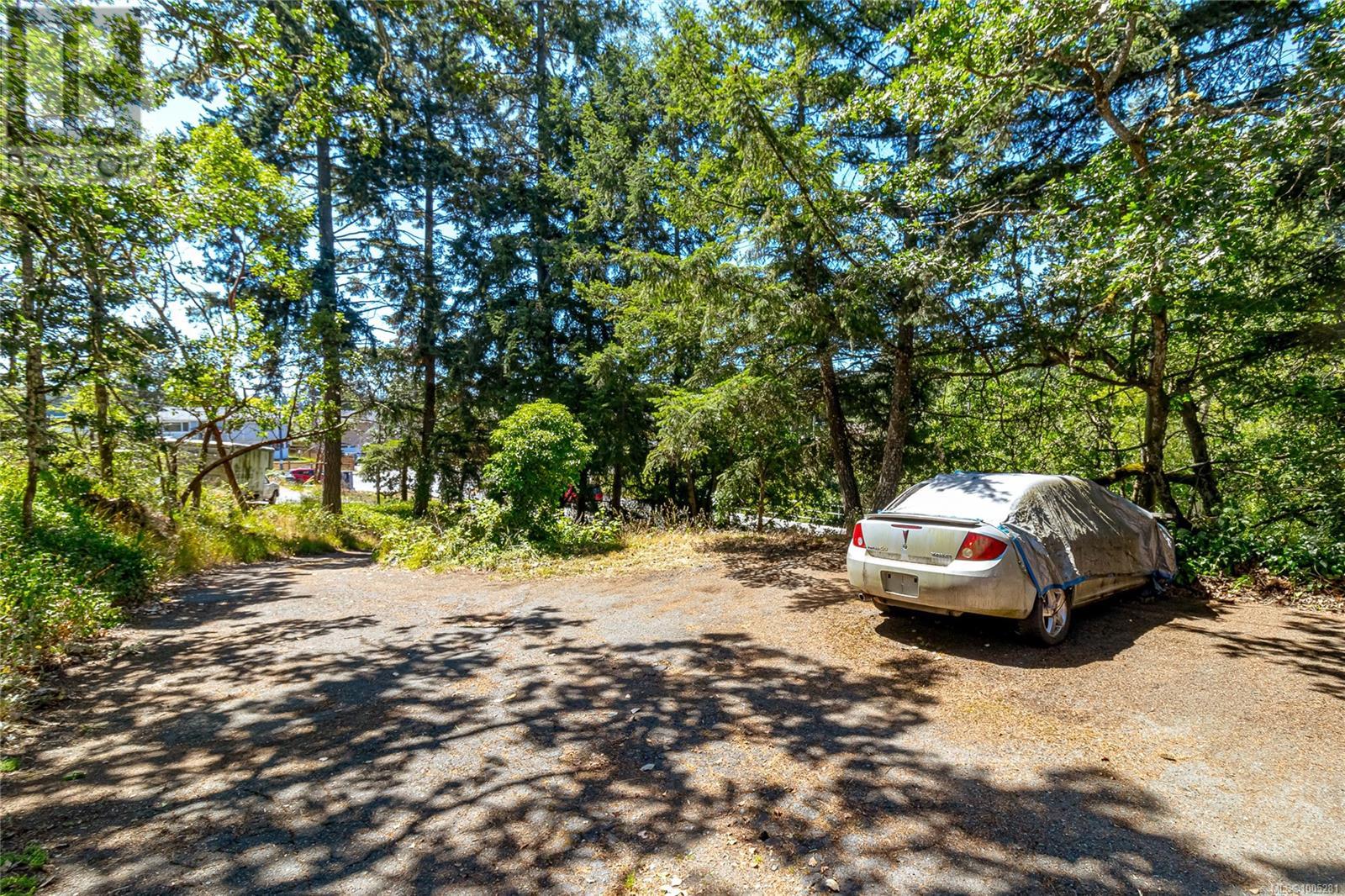  2673 Florence Lake Road, Langford