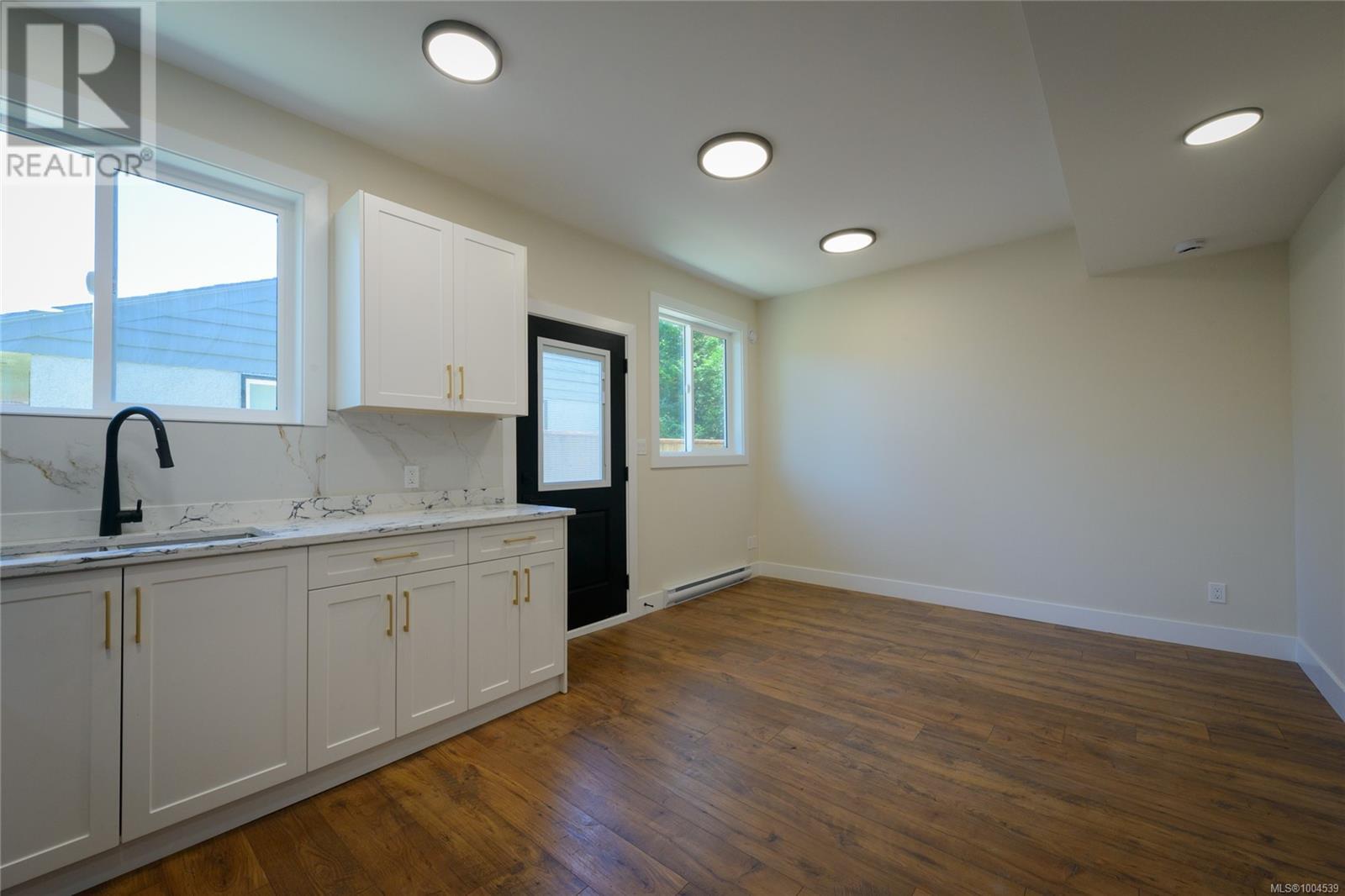 Photo 39 of 1246 Reynolds Rd, Saanich BC