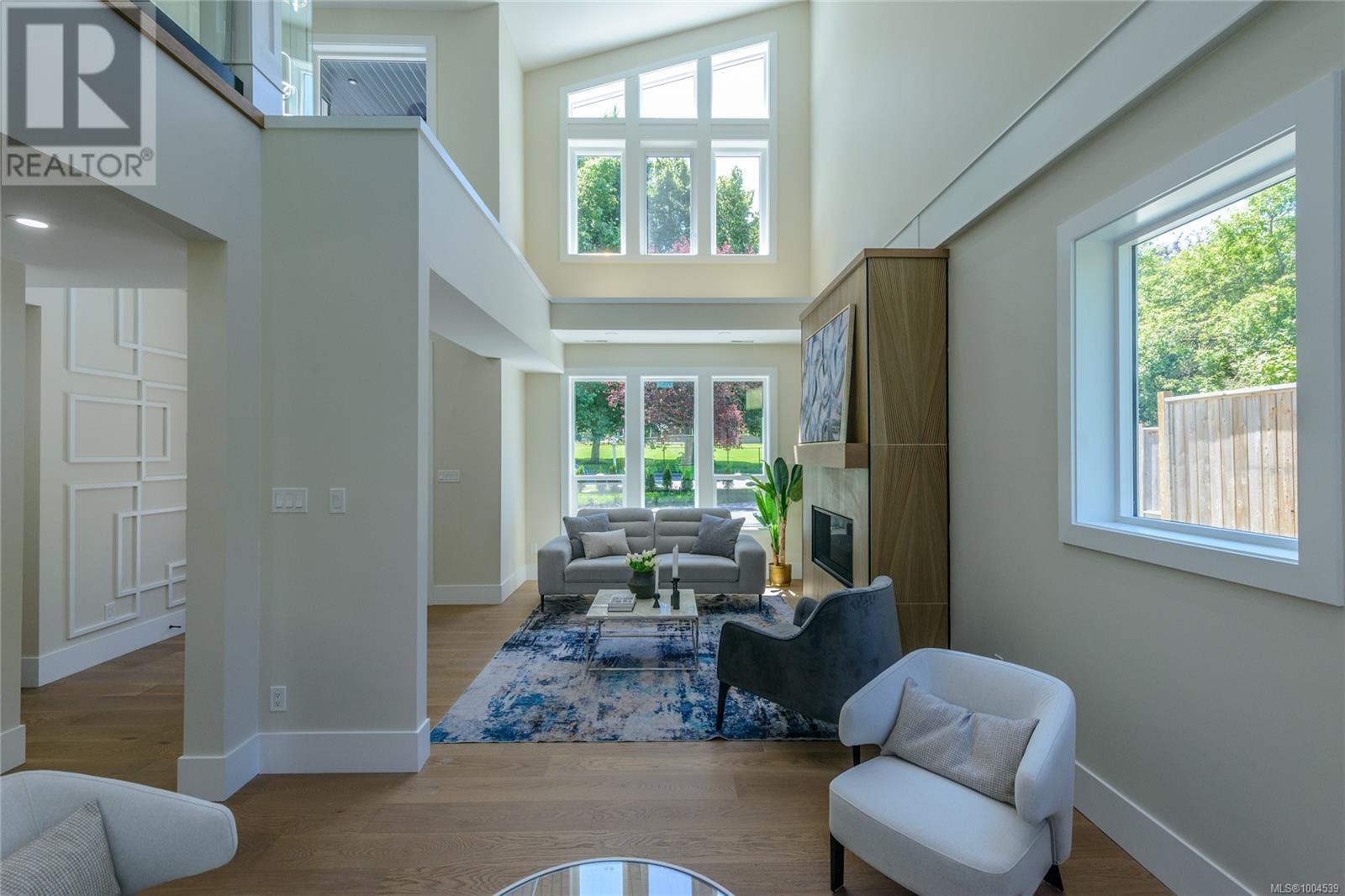 Photo 6 of 1246 Reynolds Rd, Saanich BC
