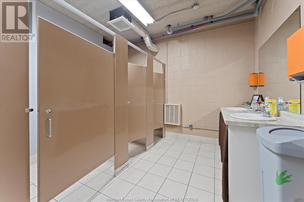 Photo 16 of 1821 Provincial Road, Windsor ON