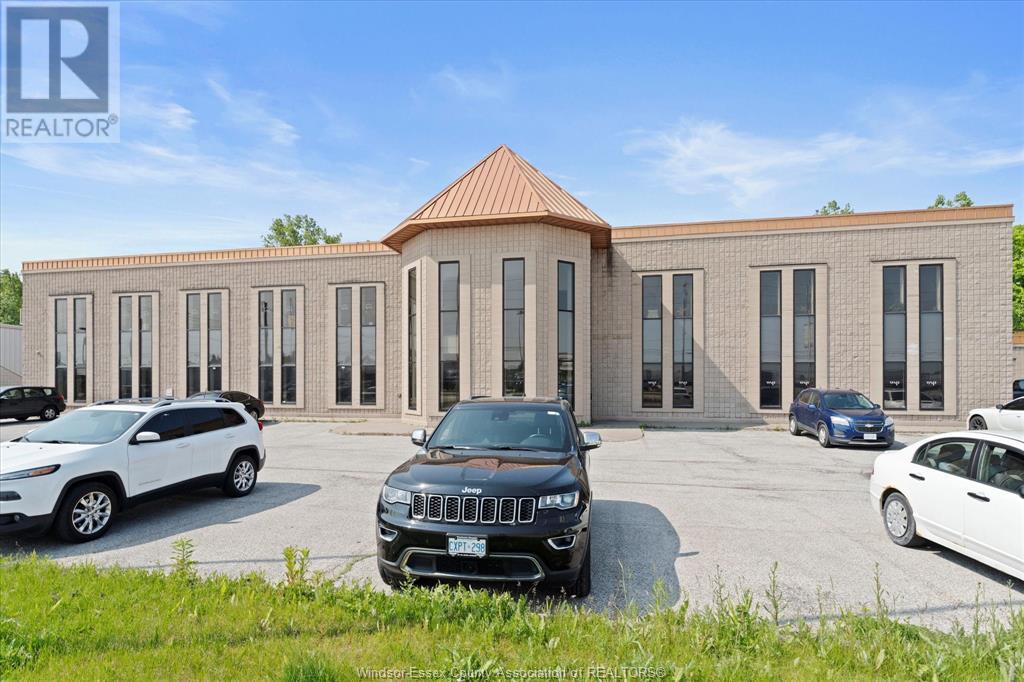 Photo 2 of 1821 Provincial Road, Windsor ON