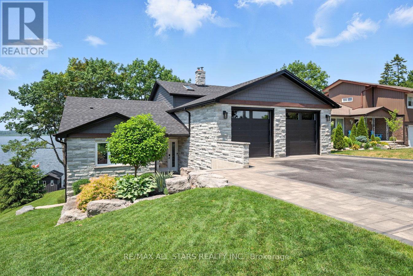Photo 2 of 18 Pettet Drive, Scugog ON