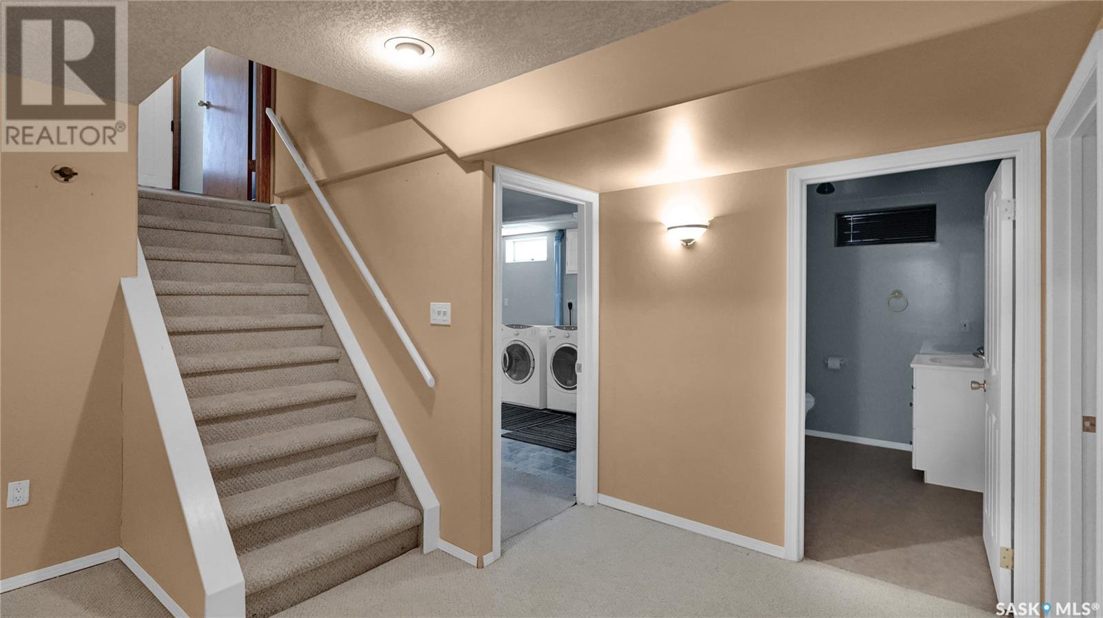 Photo 6 of 4113 Mctavish Street, Regina SK