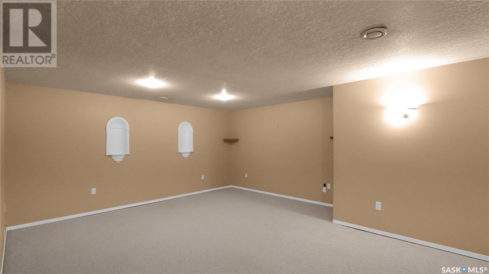 Photo 11 of 4113 Mctavish Street, Regina SK