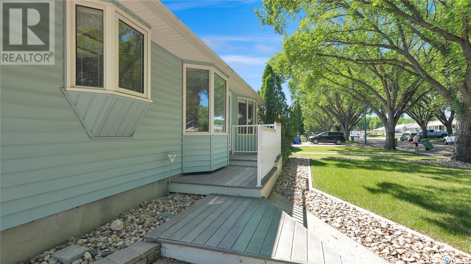 Photo 4 of 4113 Mctavish Street, Regina SK