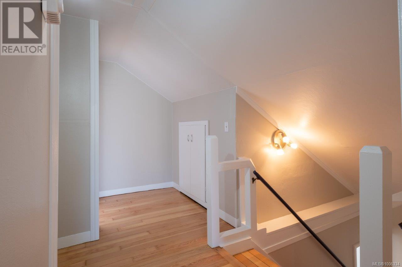 Photo 23 of 401 Hamilton Ave, Nanaimo BC