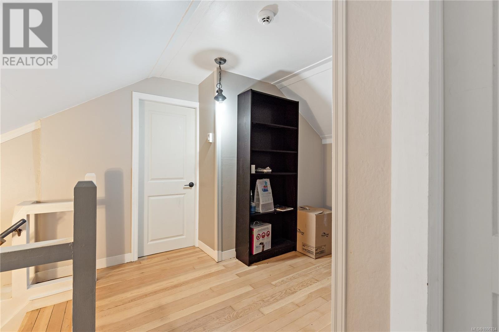 Photo 24 of 401 Hamilton Ave, Nanaimo BC