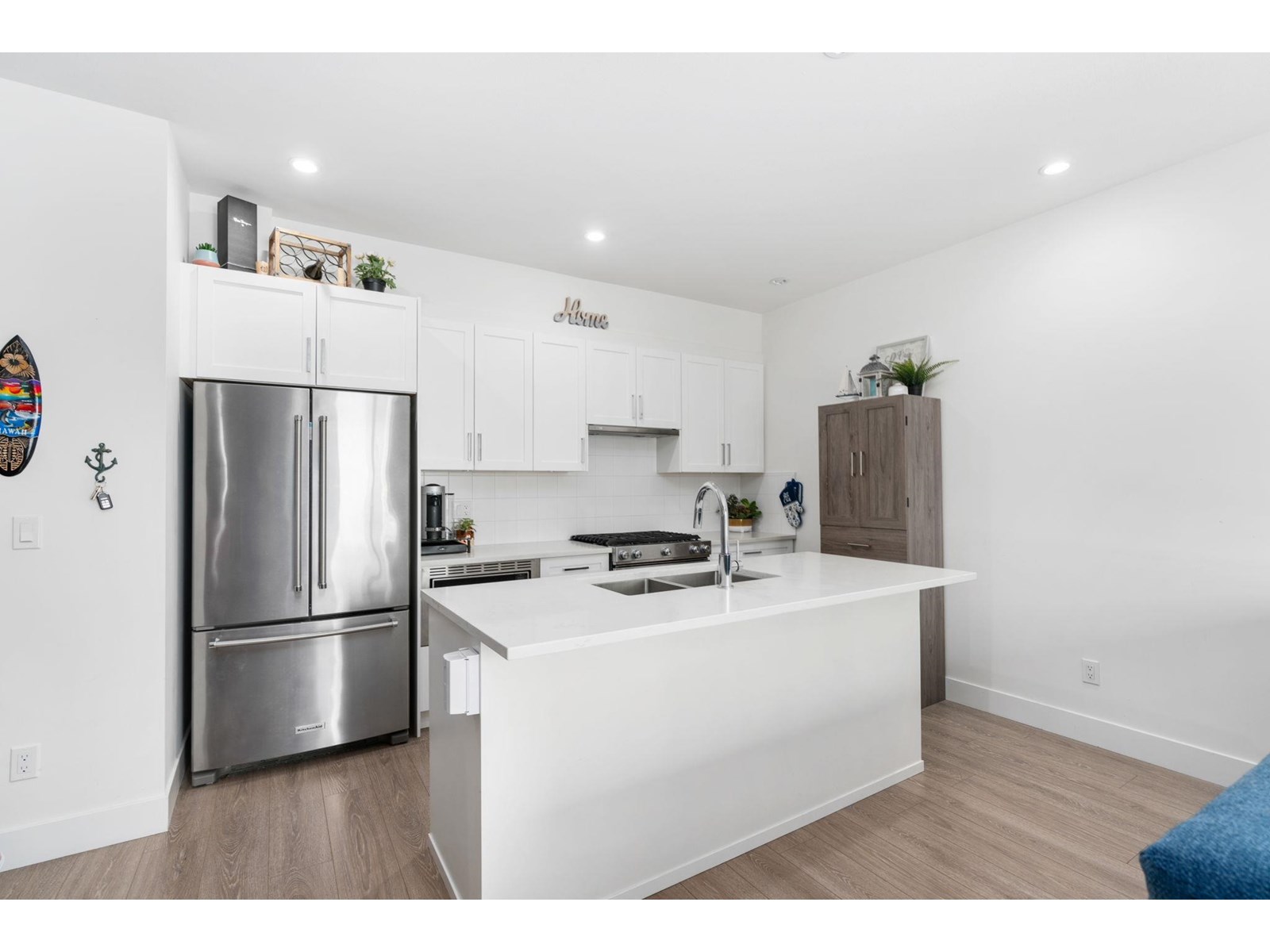 Photo 5 of 67 16433 19 Avenue, Surrey BC