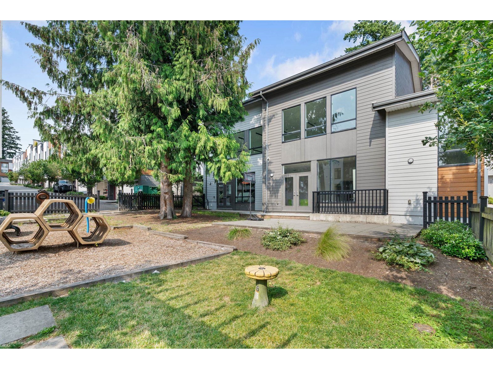 Photo 27 of 67 16433 19 Avenue, Surrey BC