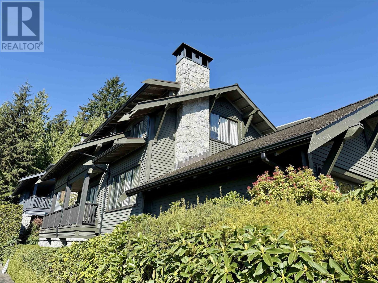 Photo 4 of 2276 Boulder Court, West Vancouver BC