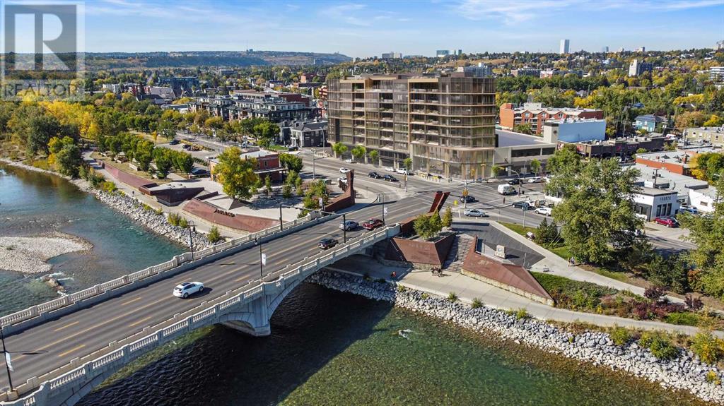 Single Family House High rise for Sale in   A Street NW Hillhurst Calgary 