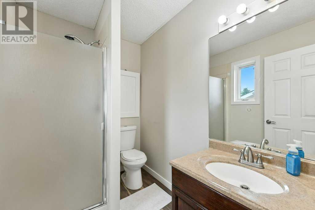 Single Family House 3 Level for Sale in  Macewan Ridge Place NW MacEwan Glen Calgary 