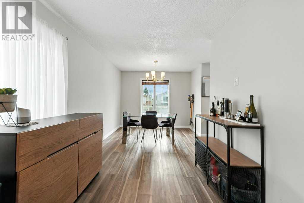 Single Family House 3 Level for Sale in  Macewan Ridge Place NW MacEwan Glen Calgary 