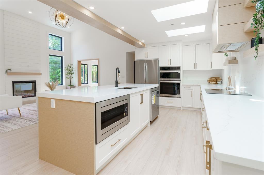 Photo 4 of 29659 Taise Place, Mission BC