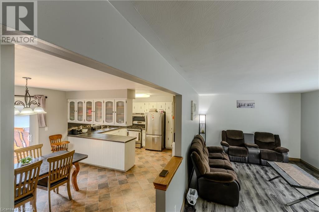 Photo 10 of 936 Windham 11 Road, Delhi ON