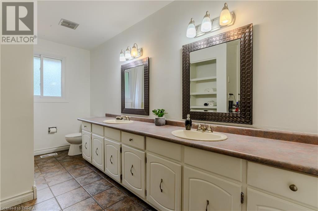 Photo 17 of 936 Windham 11 Road, Delhi ON