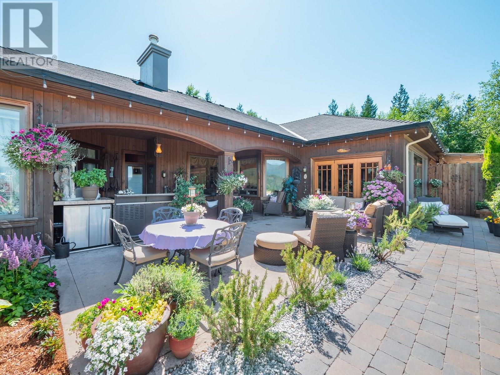6391&93 SANDPIPER ROAD, Sechelt