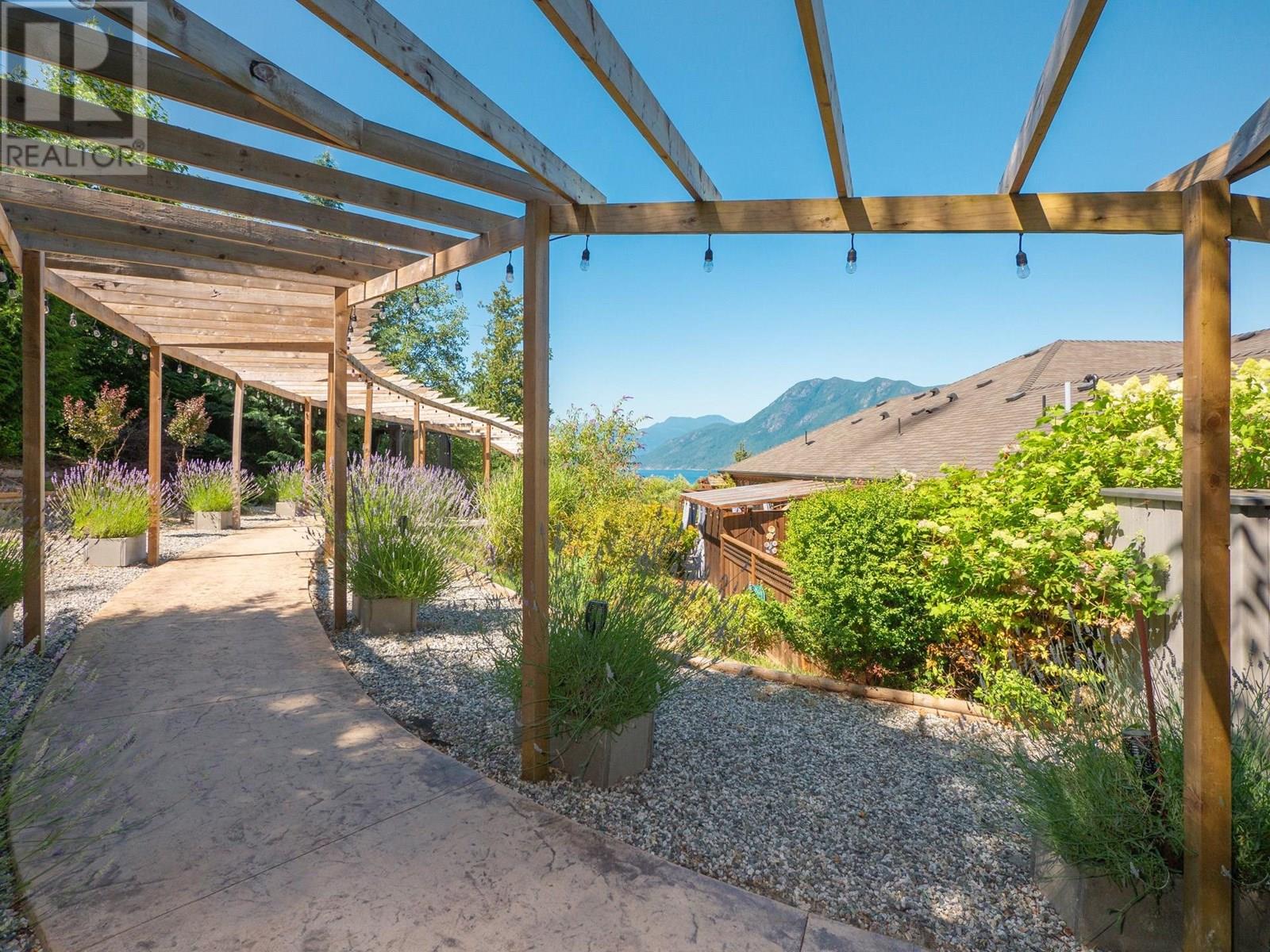 6391&93 SANDPIPER ROAD, Sechelt