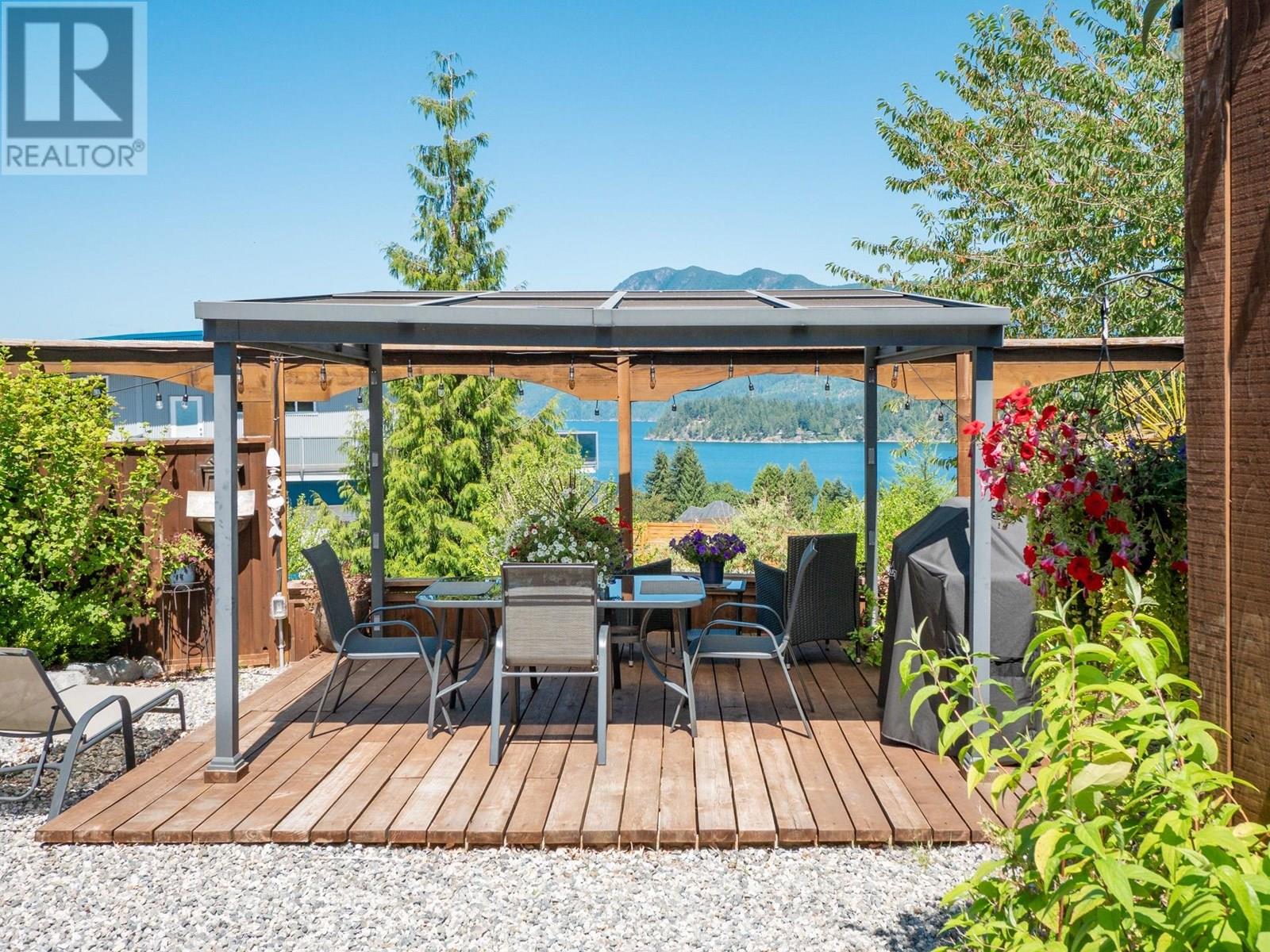 6391&93 SANDPIPER ROAD, Sechelt