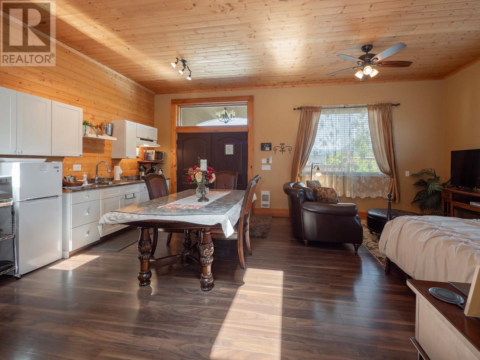 6391&93 SANDPIPER ROAD, Sechelt