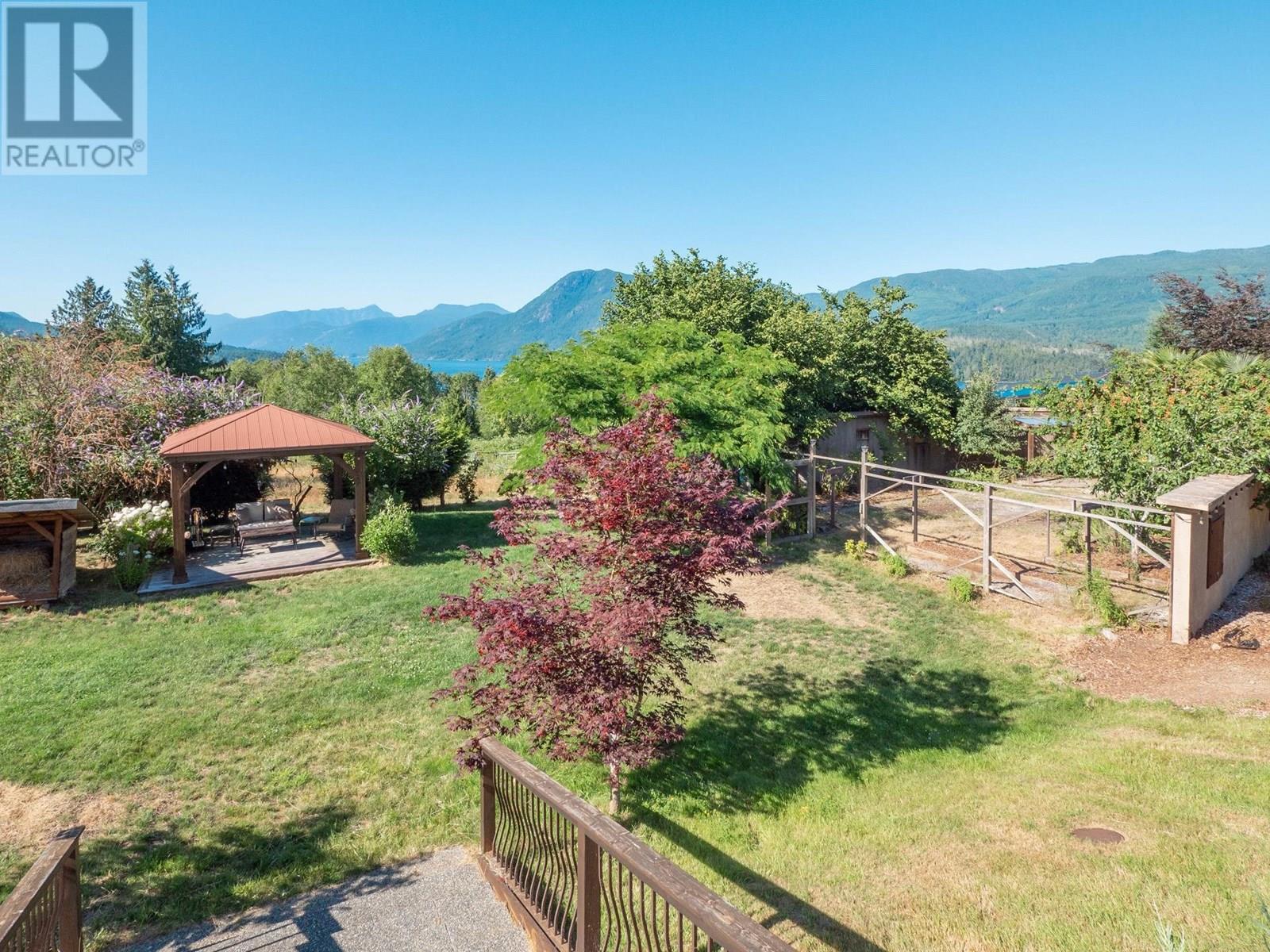 6391&93 SANDPIPER ROAD, Sechelt