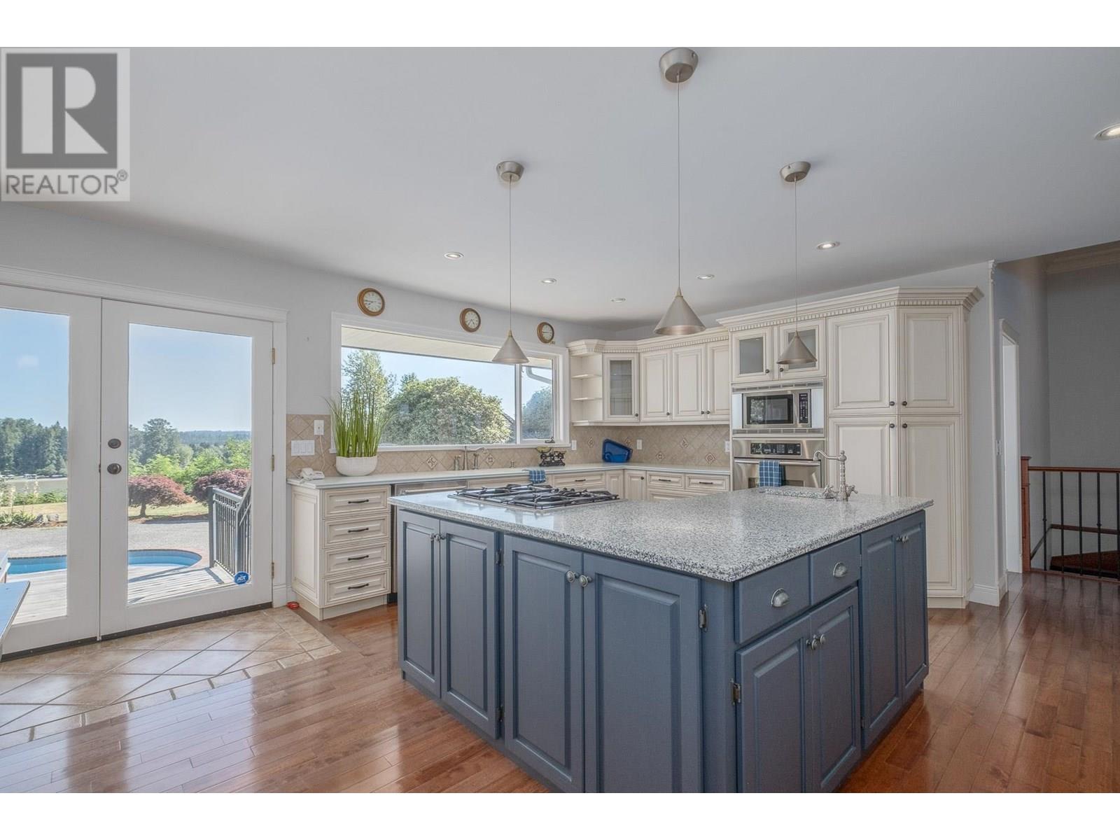 Photo 12 of 21850 River Road, Maple Ridge BC