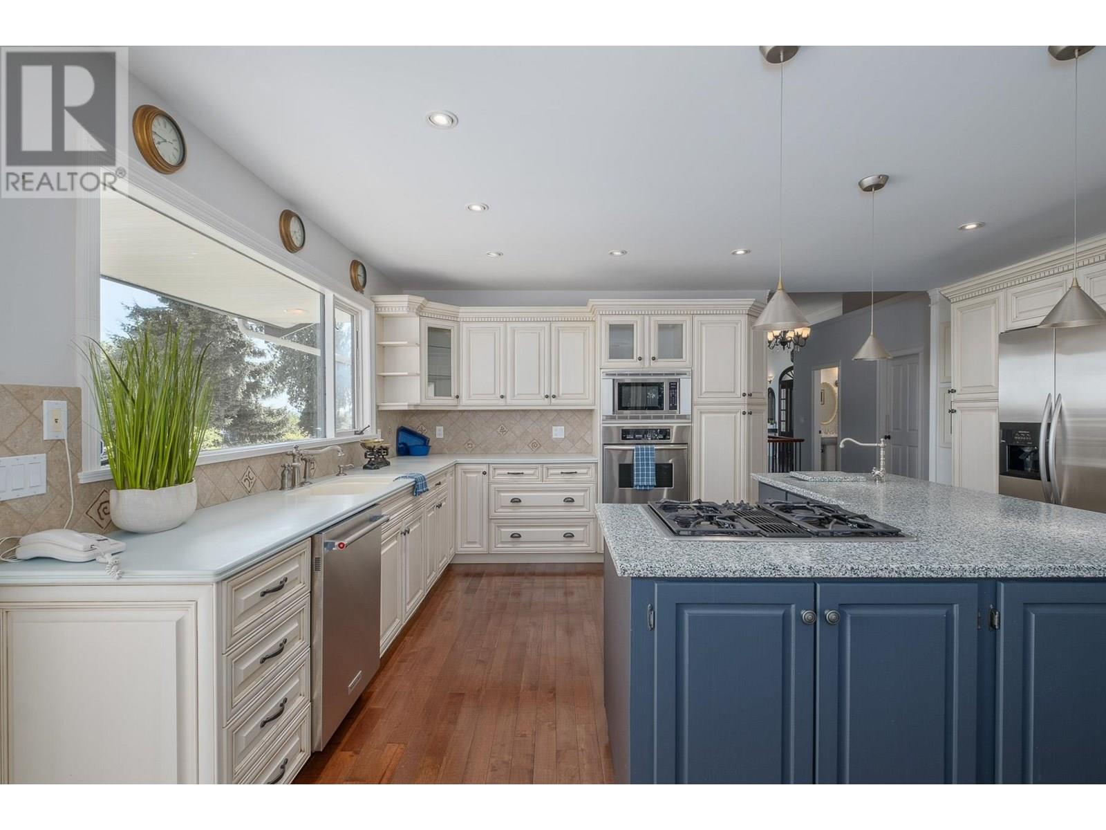 Photo 13 of 21850 River Road, Maple Ridge BC