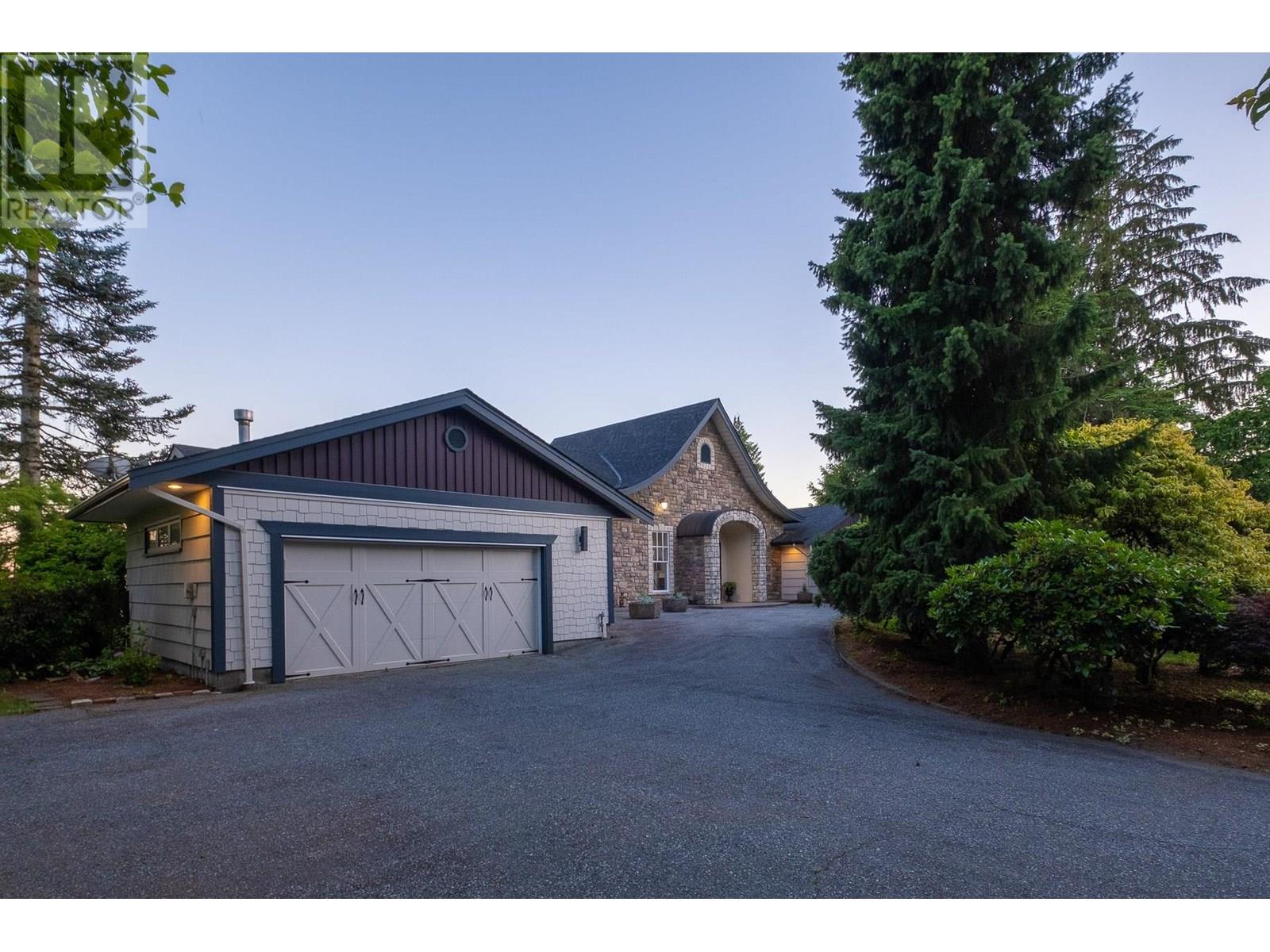 Photo 5 of 21850 River Road, Maple Ridge BC