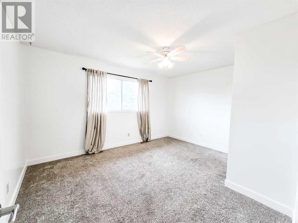 Photo 9 of 1102 55 Street, Edson AB