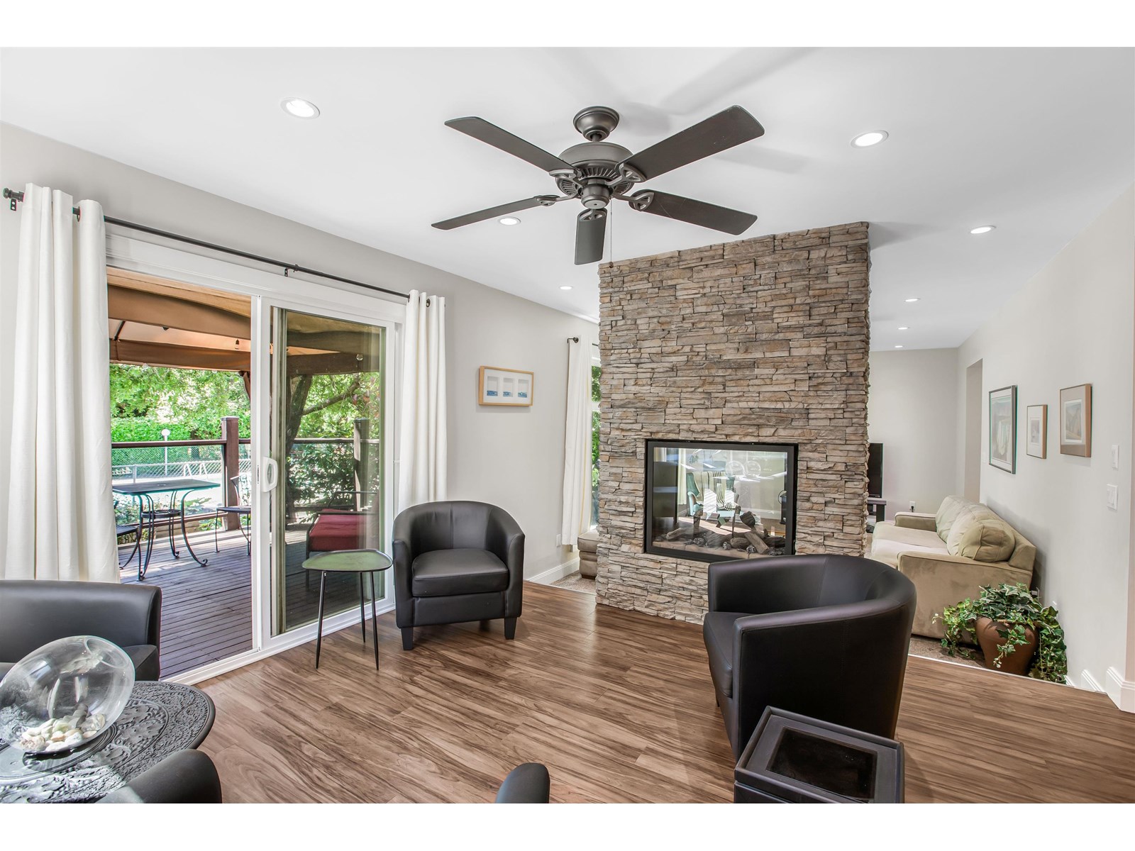 Photo 6 of 23888 48th Avenue, Langley BC