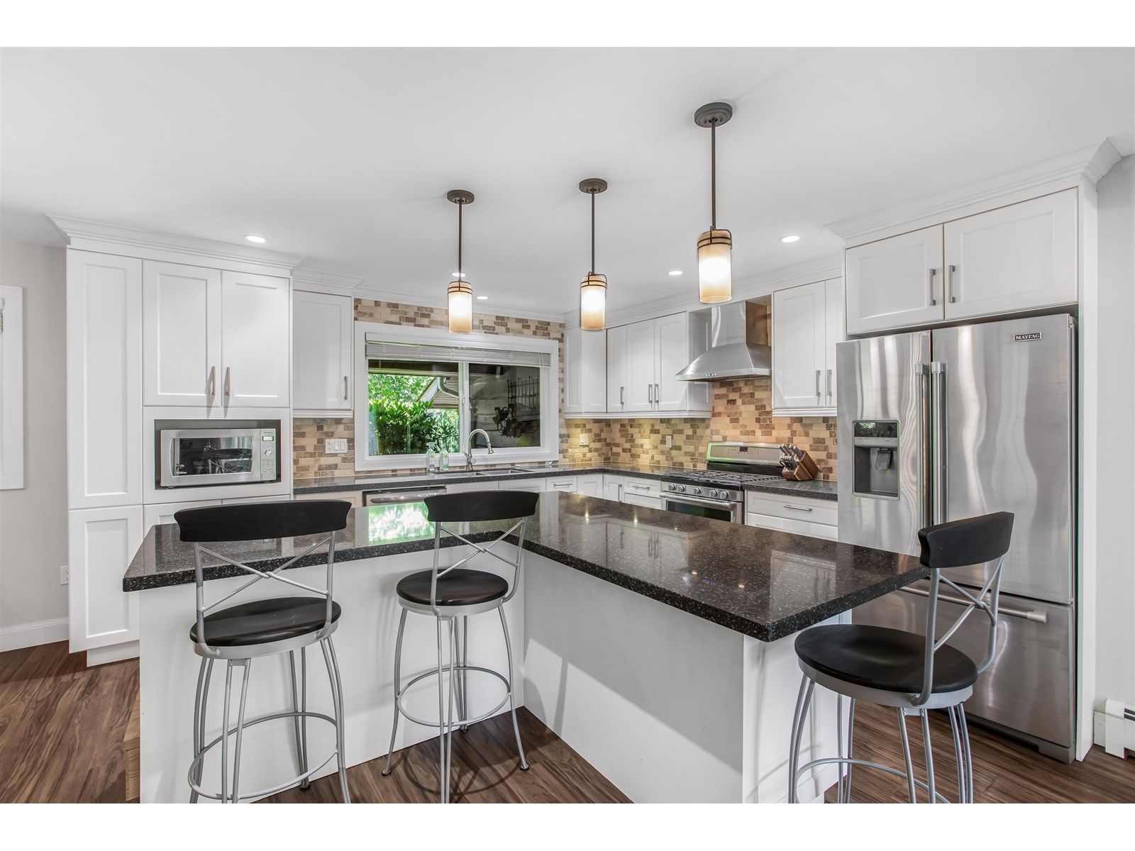 Photo 15 of 23888 48th Avenue, Langley BC