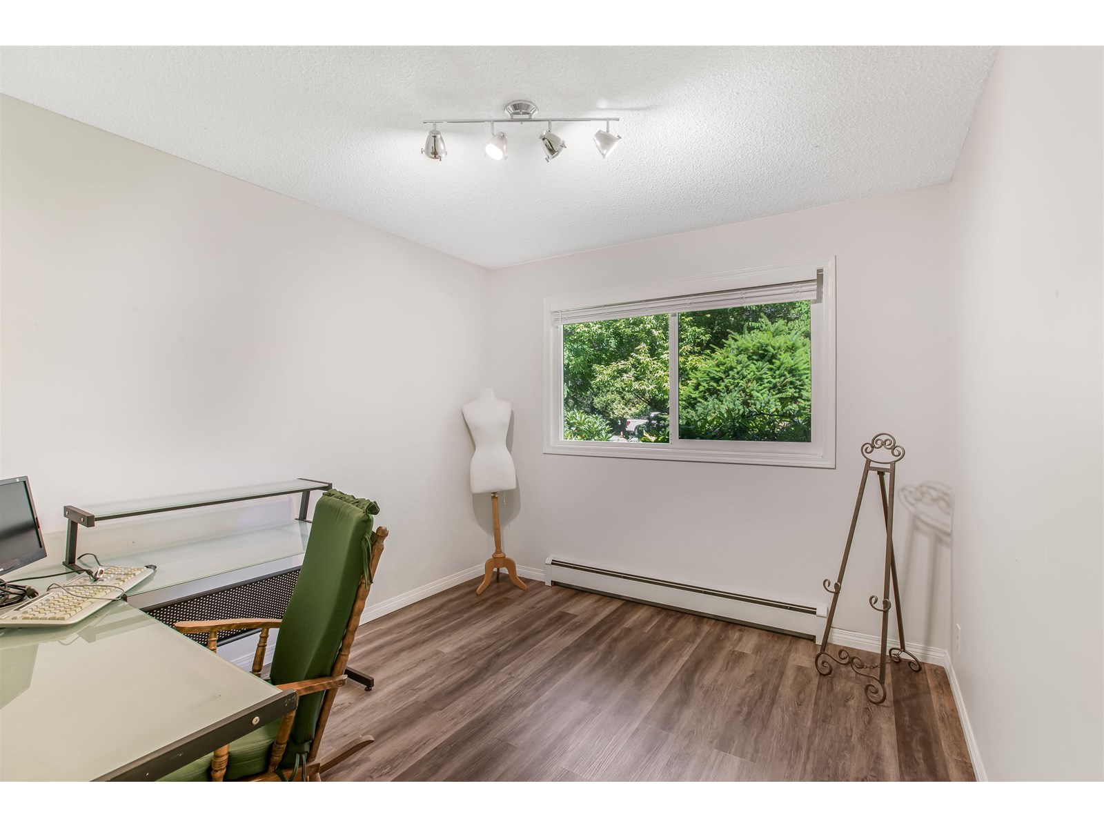Photo 19 of 23888 48th Avenue, Langley BC