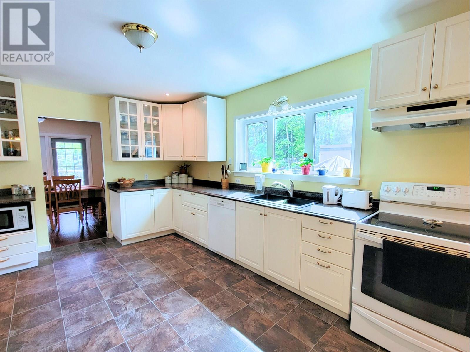 Photo 7 of 16685 Chief Lake Road, Prince George BC