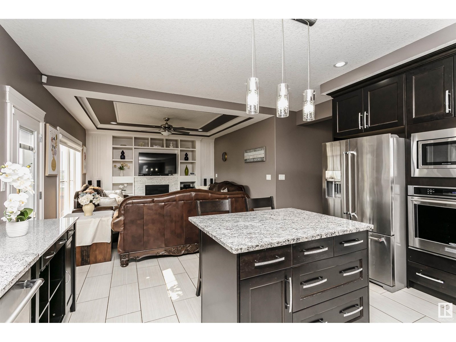 Photo 6 of 5227 18 Av Sw, Edmonton AB