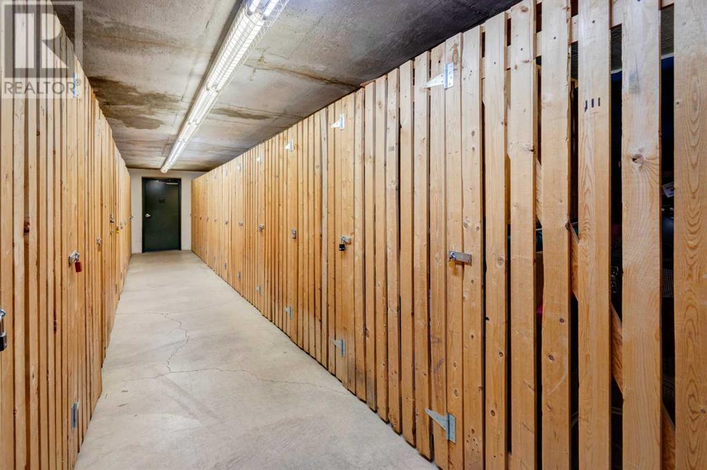 Single Family House Loft for Sale in    Avenue SW Eau Claire Calgary 