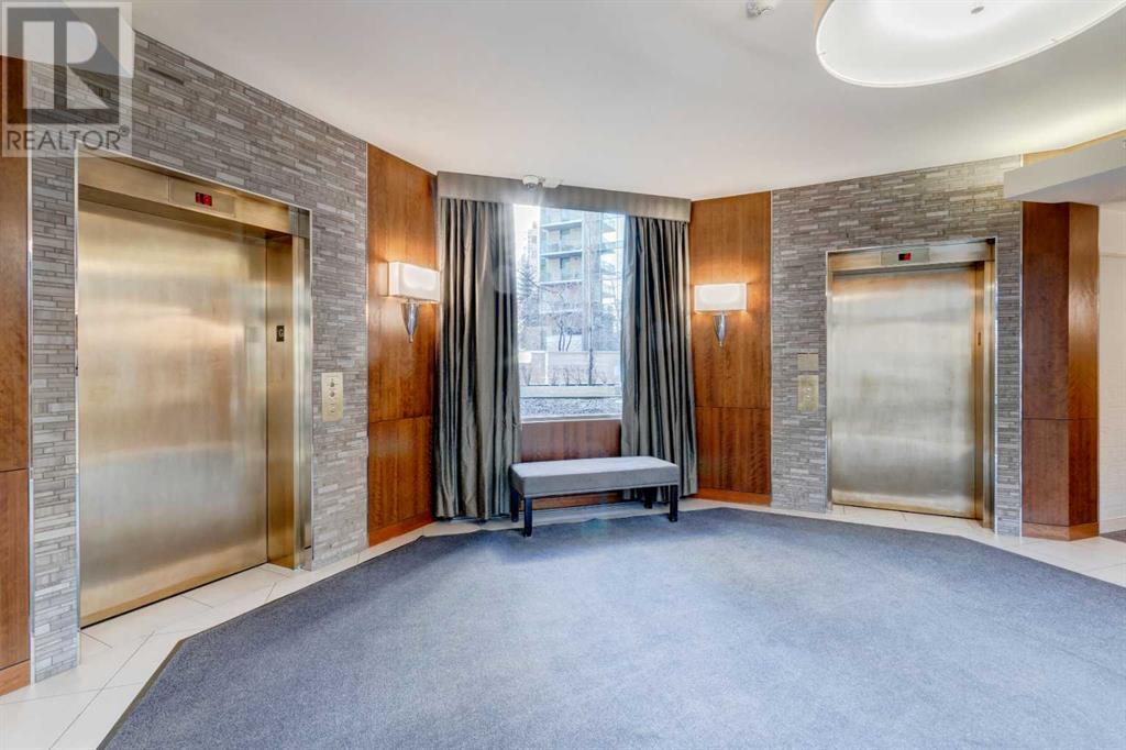 Single Family House Loft for Sale in    Avenue SW Eau Claire Calgary 