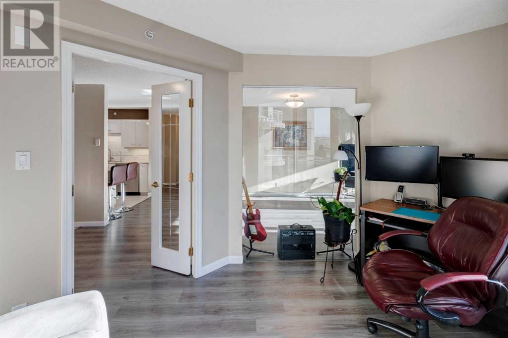 Single Family House Loft for Sale in    Avenue SW Eau Claire Calgary 